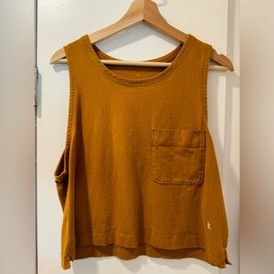 Everlane Premium Weight Cropped Pocket Tank